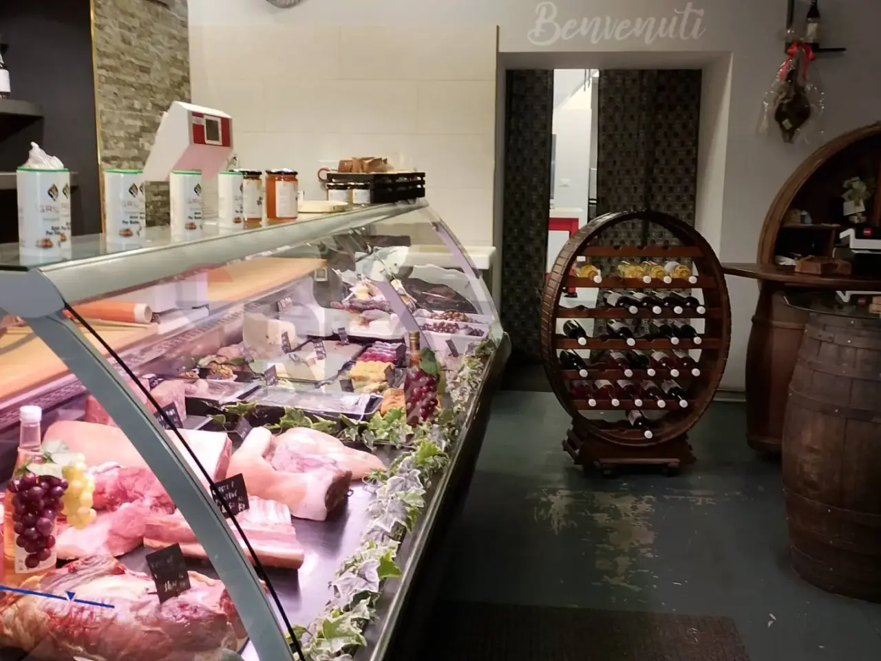 Esercizio commerciale in Piazza Dante 6, Belpasso, {3} - Foto 1