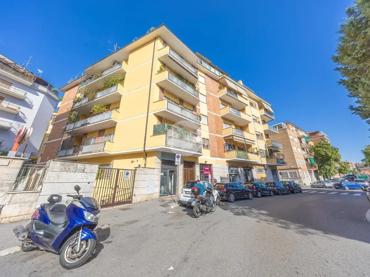 Magazzino in Via Città della Pieve 36, Roma, {3} - Foto 1