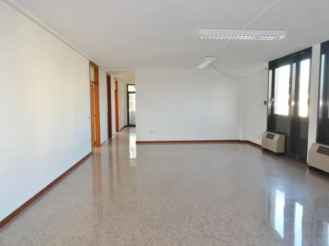 Ufficio in Strada di Cà Balbi, Vicenza, {3} - Foto 2