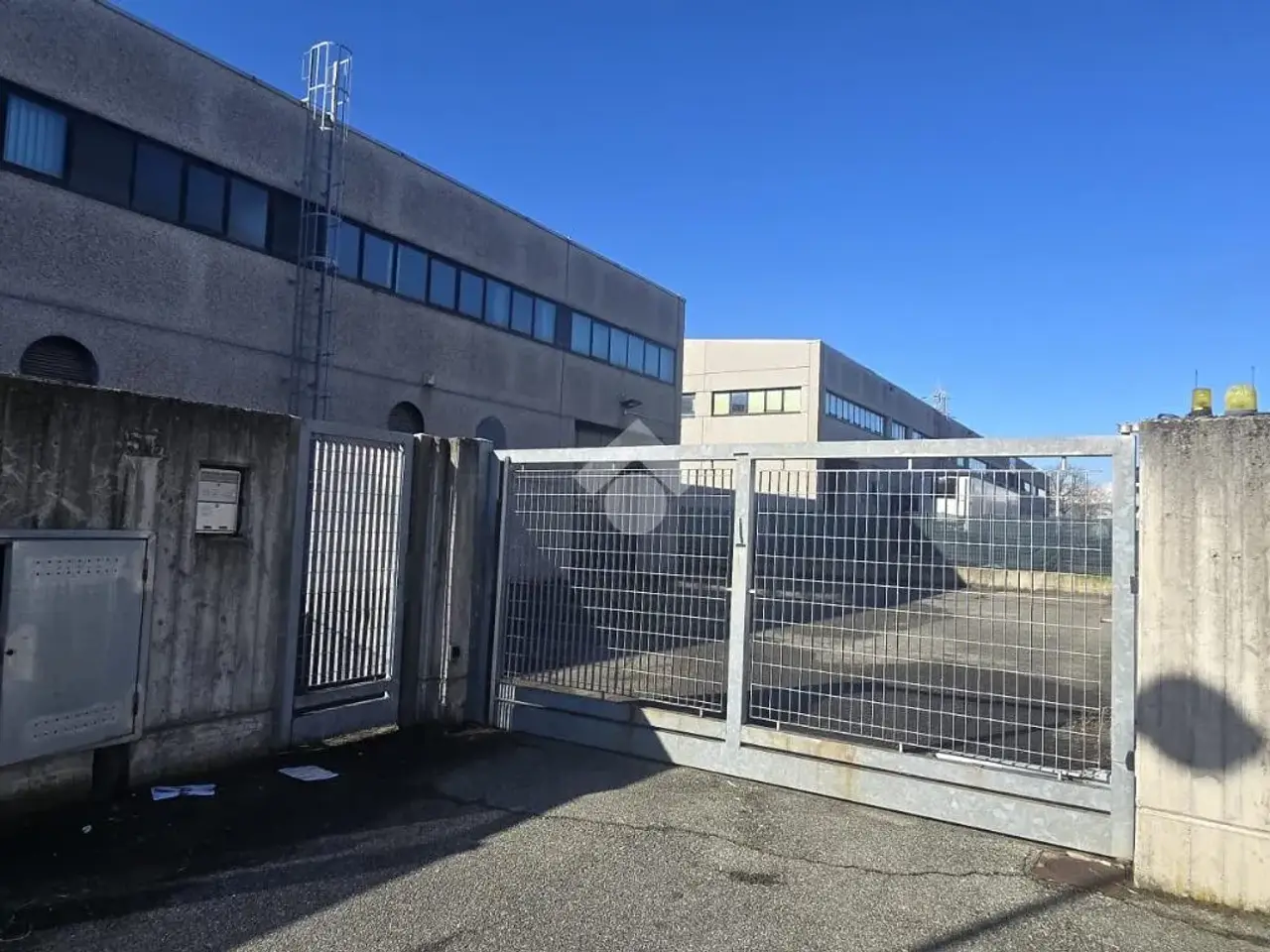 Capannone in Via Pietro Nenni 51, Settimo Torinese, {3} - Foto 1