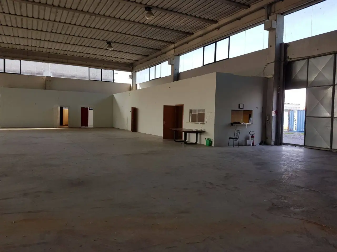 Esercizio commerciale in Via Carlo Cattaneo 59, Pisa, {3} - Foto 1