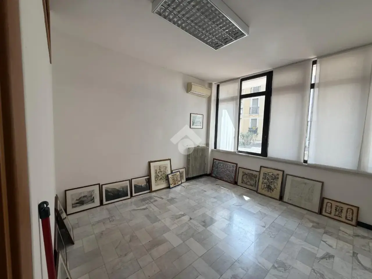 Ufficio in Via Marinali 18, Bassano Del Grappa, {3} - Foto 1