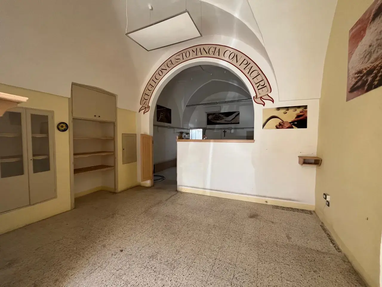 Negozio in Via Vittorio Emanuele III, Parabita, {3} - Foto 1