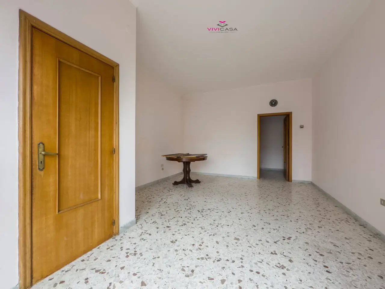 Locale commerciale in Via Giovanni Pascoli, Putignano, Putignano, {3} - Foto 2