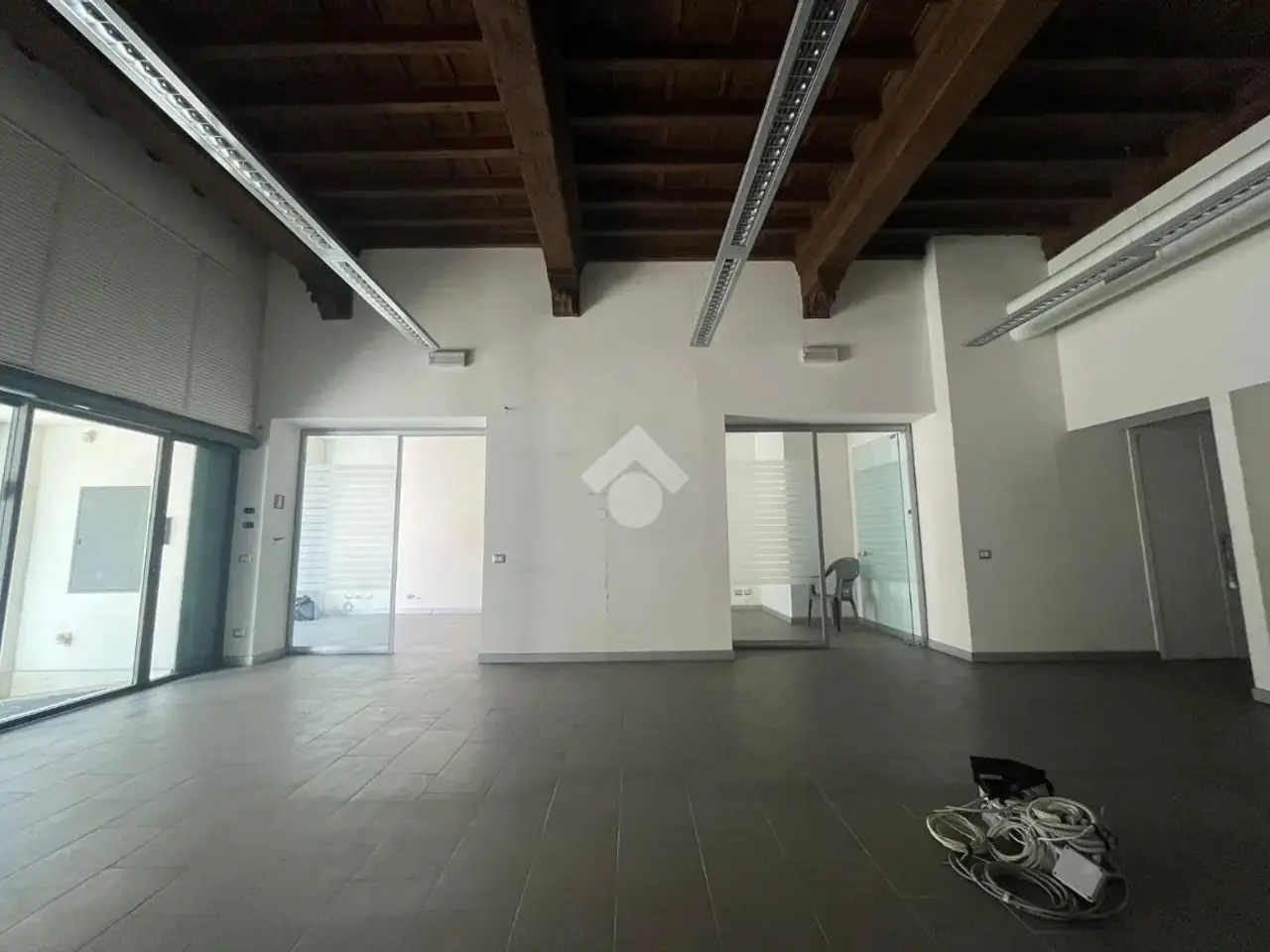 Negozio in Corso Gramsci 300, Pistoia, {3} - Foto 1