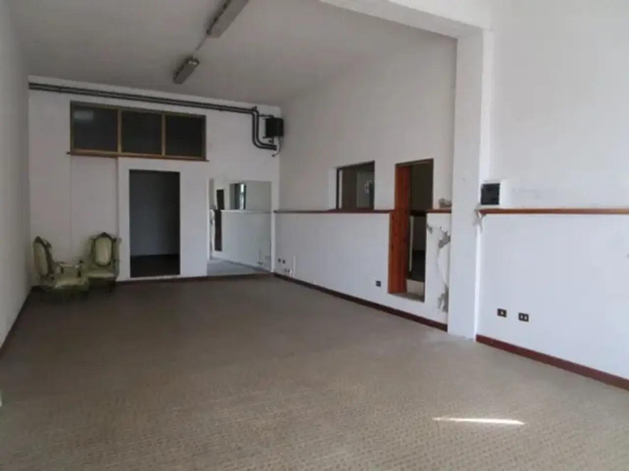 Negozio in , Bucine, {3} - Foto 1
