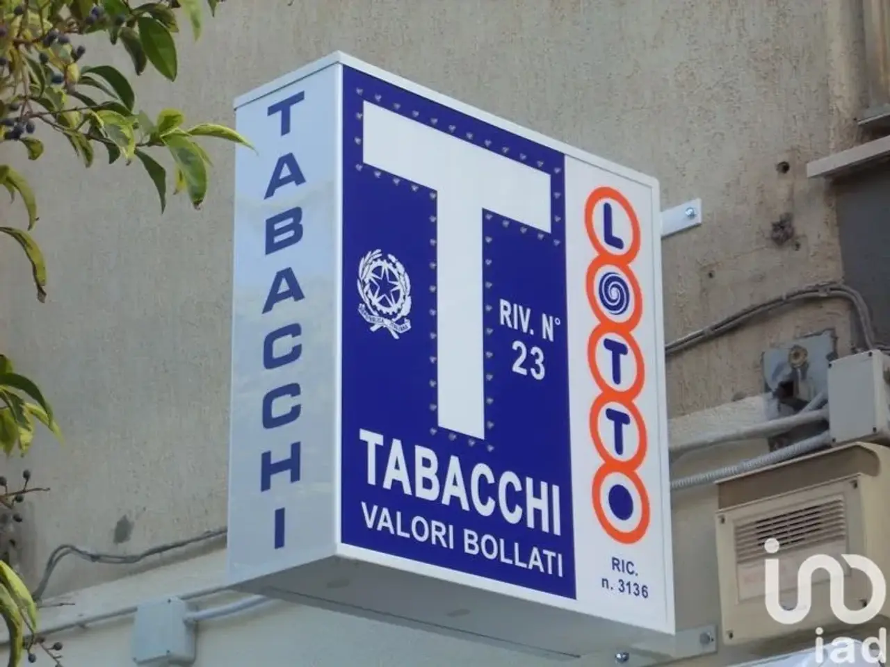Esercizio commerciale in Via Assarotti, Torino, {3} - Foto 1