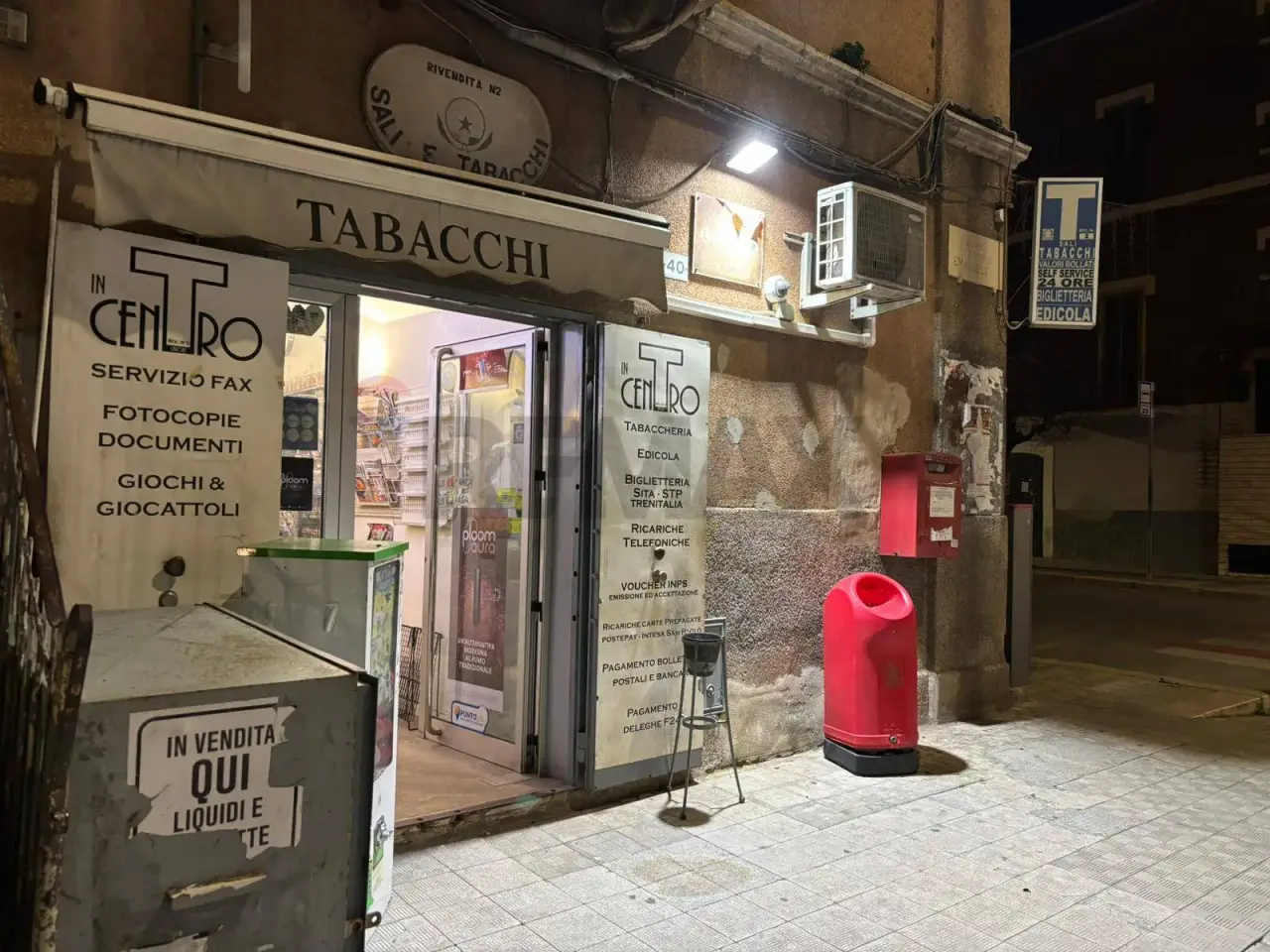 Esercizio commerciale in Corso Vittorio Emanuele 40, Sannicandro Di Bari, {3} - Foto 2
