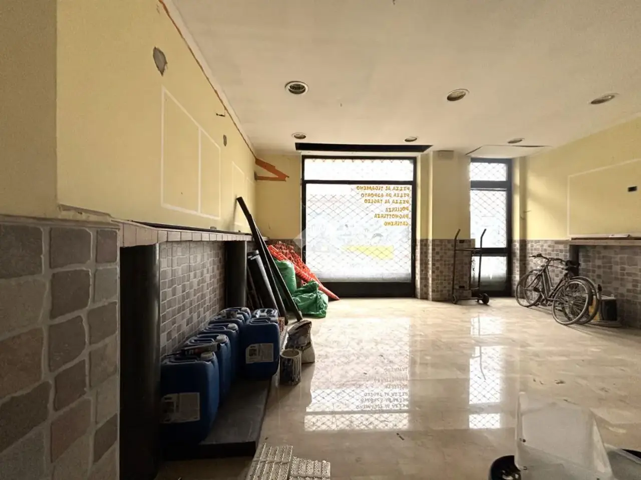 Negozio in Corso Potenza 188, Torino, {3} - Foto 1