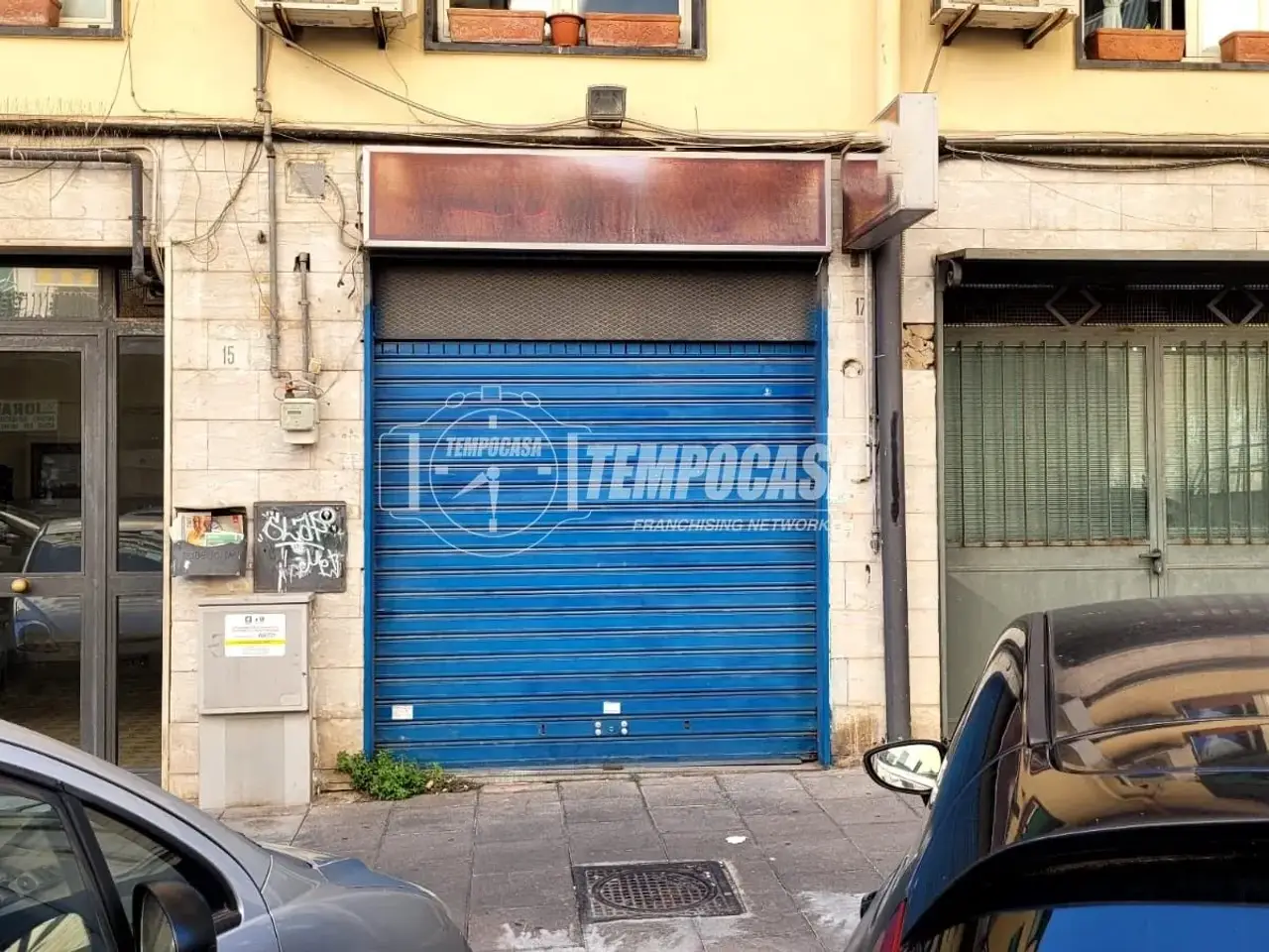 Negozio in Traversa Giulio Cesare 17, Napoli, {3} - Foto 1