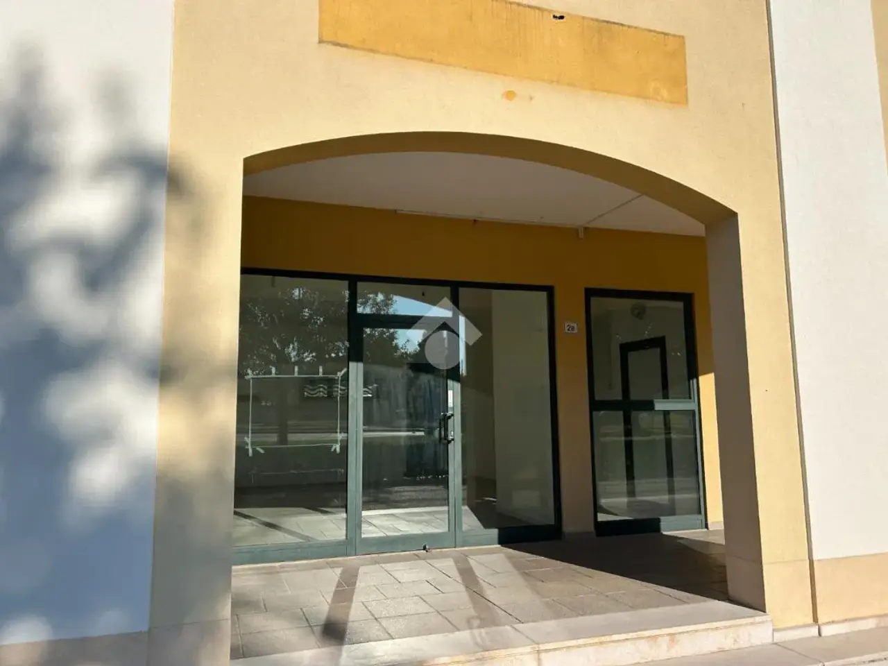 Negozio in Via Genio Zappatori 1, Nervesa Della Battaglia, {3} - Foto 1