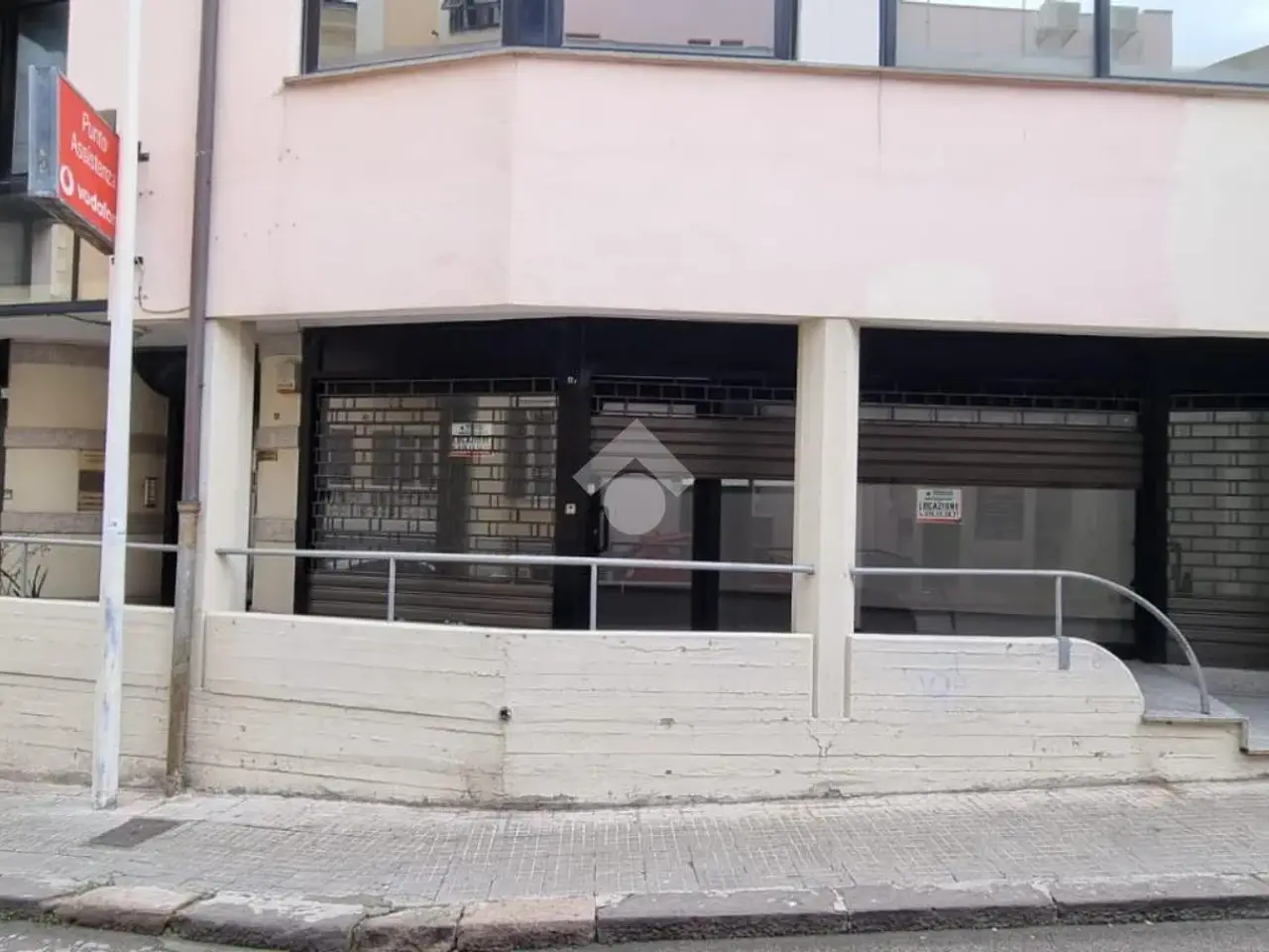 Negozio in Via P Paoli 12, Sassari, {3} - Foto 1