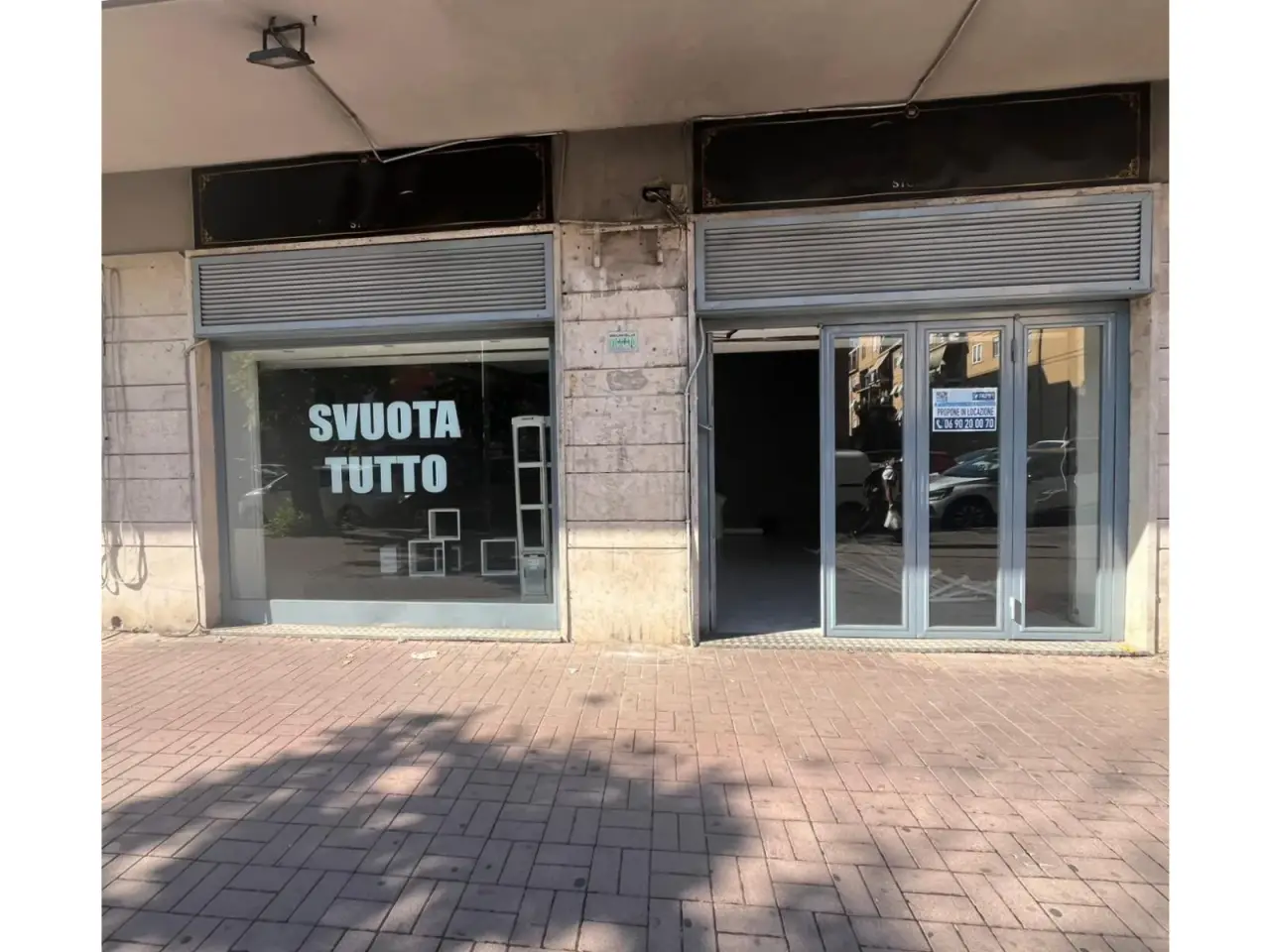Negozio in Viale Vasco De Gama 101, Roma, {3} - Foto 1