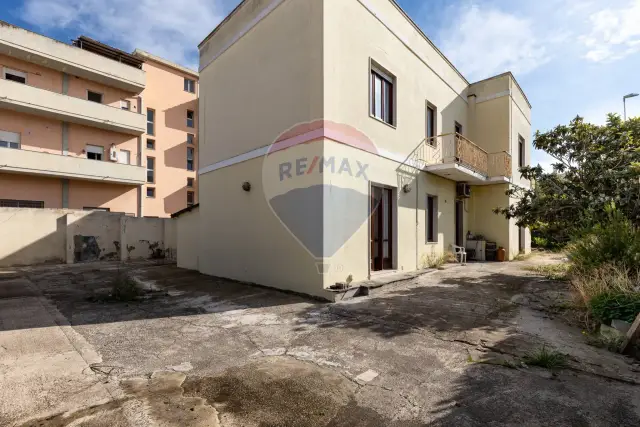 Villa in Via Meucci 7, Cagliari - Foto 1