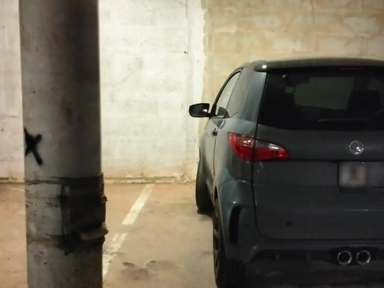Parcheggio chiuso in Via Romana 128, Nettuno, {3} - Foto 1