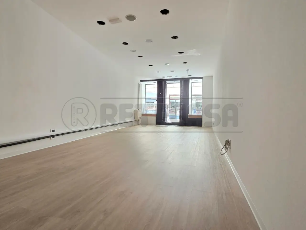 Palazzina commerciale in , Valdagno, {3} - Foto 1