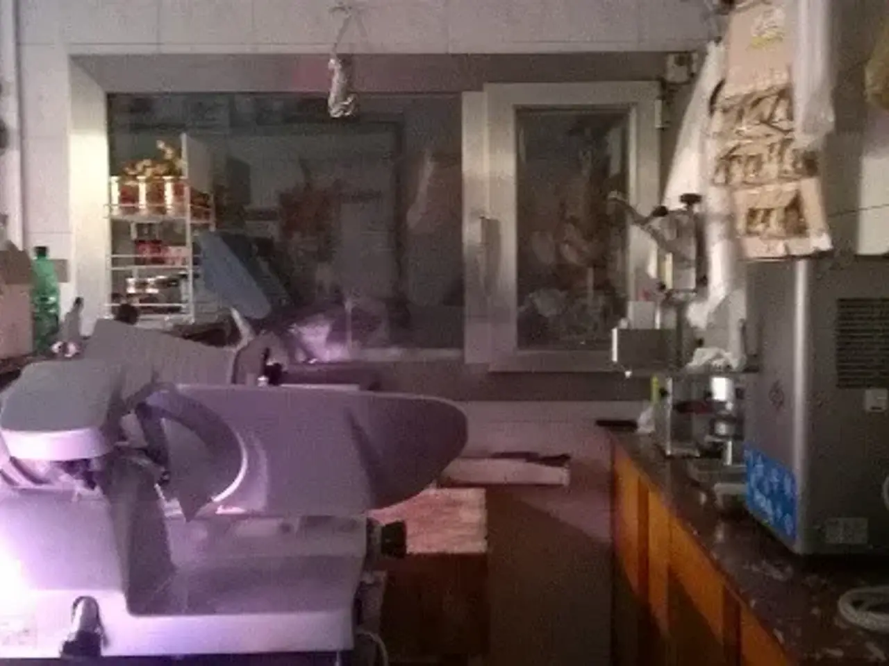 Esercizio commerciale in Via Nazario Sauro, Pisa, {3} - Foto 1
