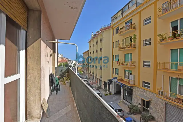 Zweizimmerwohnung in Via Martiri, Sanremo - Foto 1