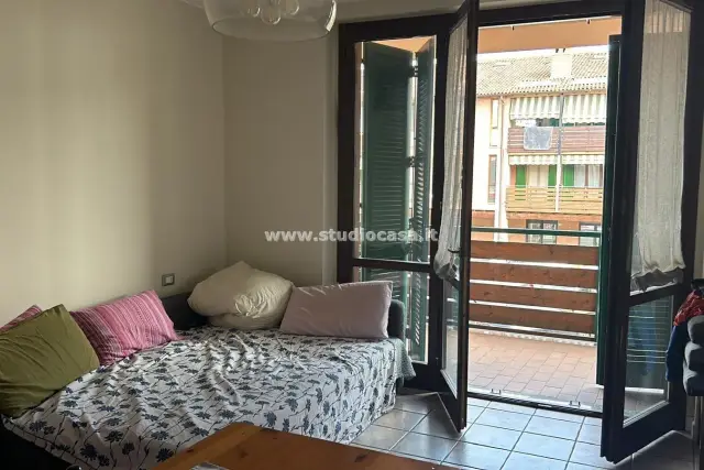 One-room flat in Piazza Monsignor Chiodi, Verdello - Photo 1