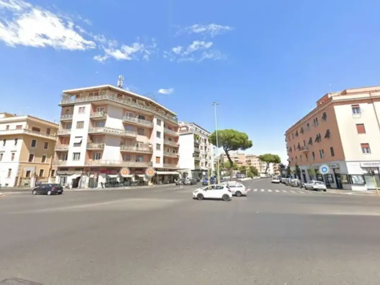 Negozio in Via Baldo degli Ubaldi , Roma, {3} - Foto 2