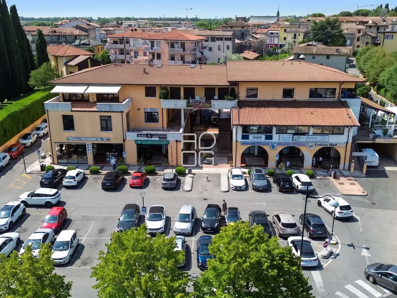 Negozio in Via Francesco Agello, Desenzano Del Garda, {3} - Foto 2