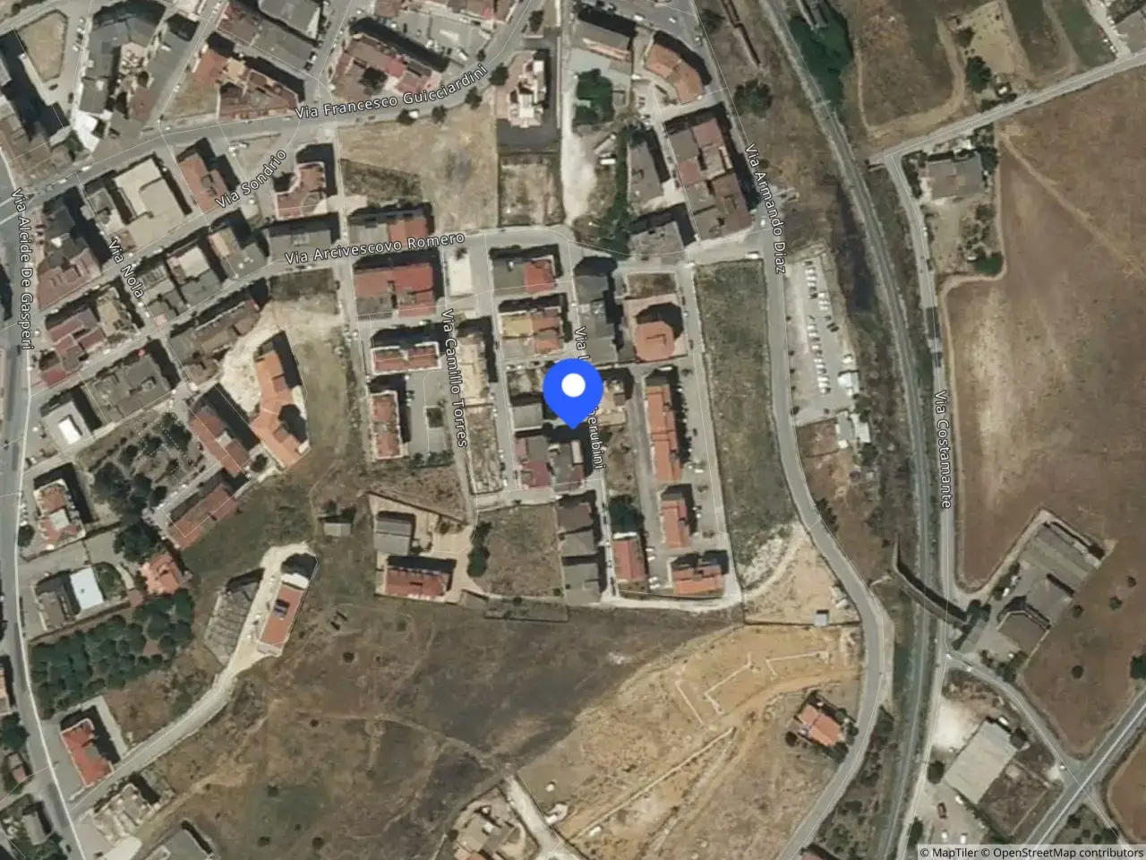 Magazzino in Via Luigi Cherubini N 8/B 8, Canicatti', {3} - Foto 1