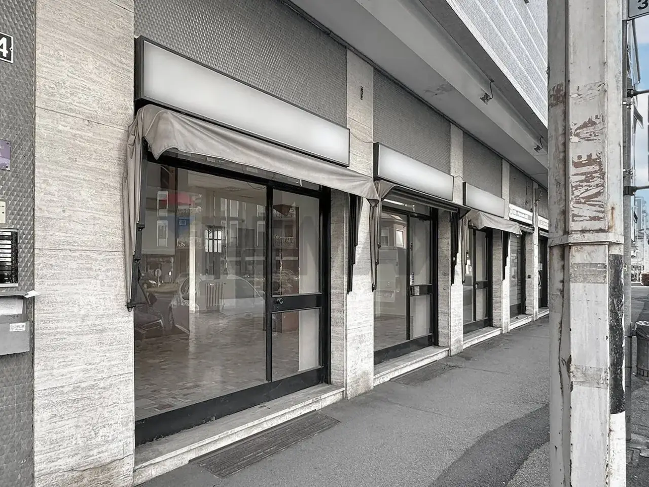 Negozio in Via Sormani 34, Cusano Milanino, {3} - Foto 1