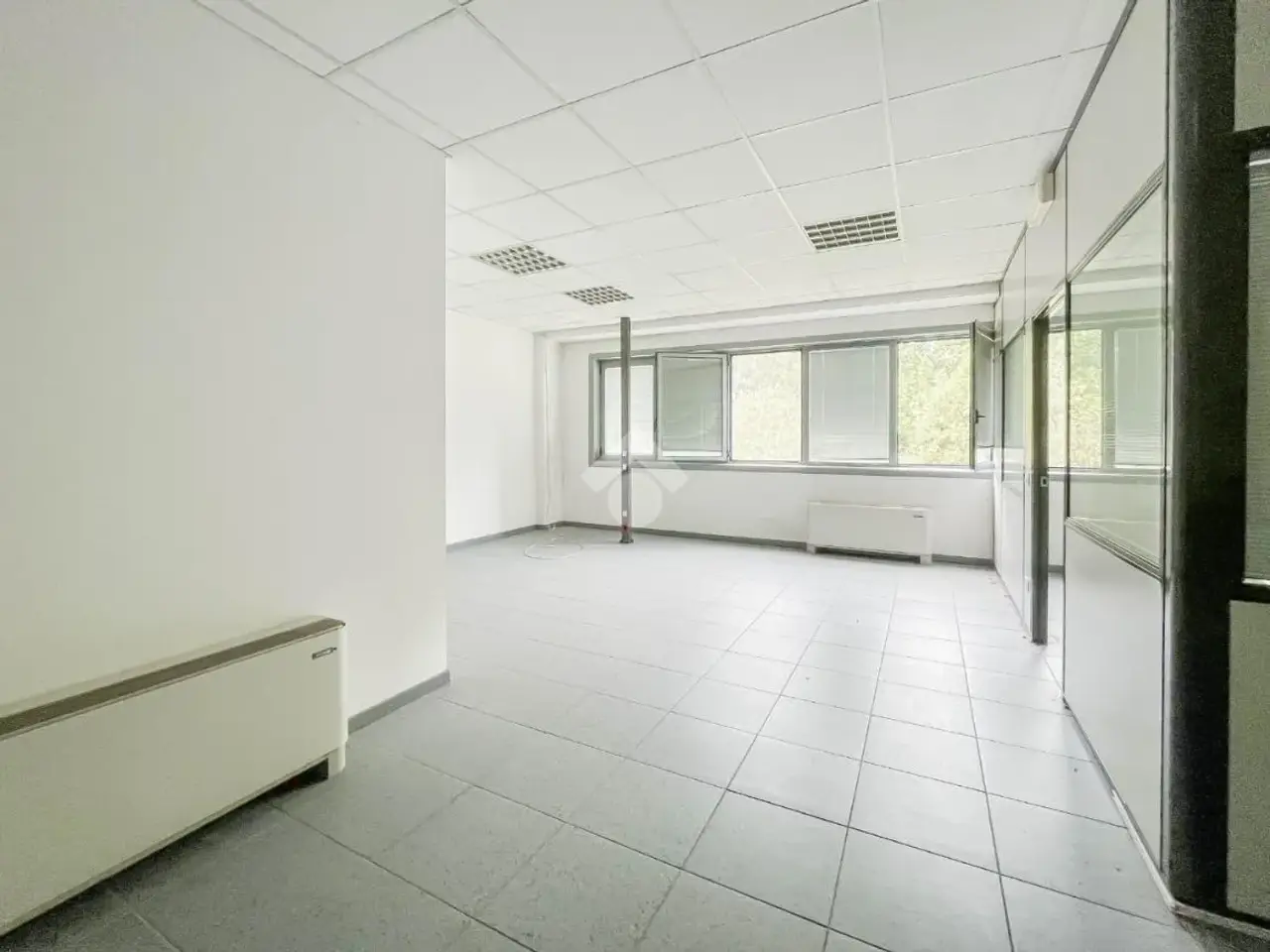 Ufficio in Via Medicine, Spilamberto, {3} - Foto 1