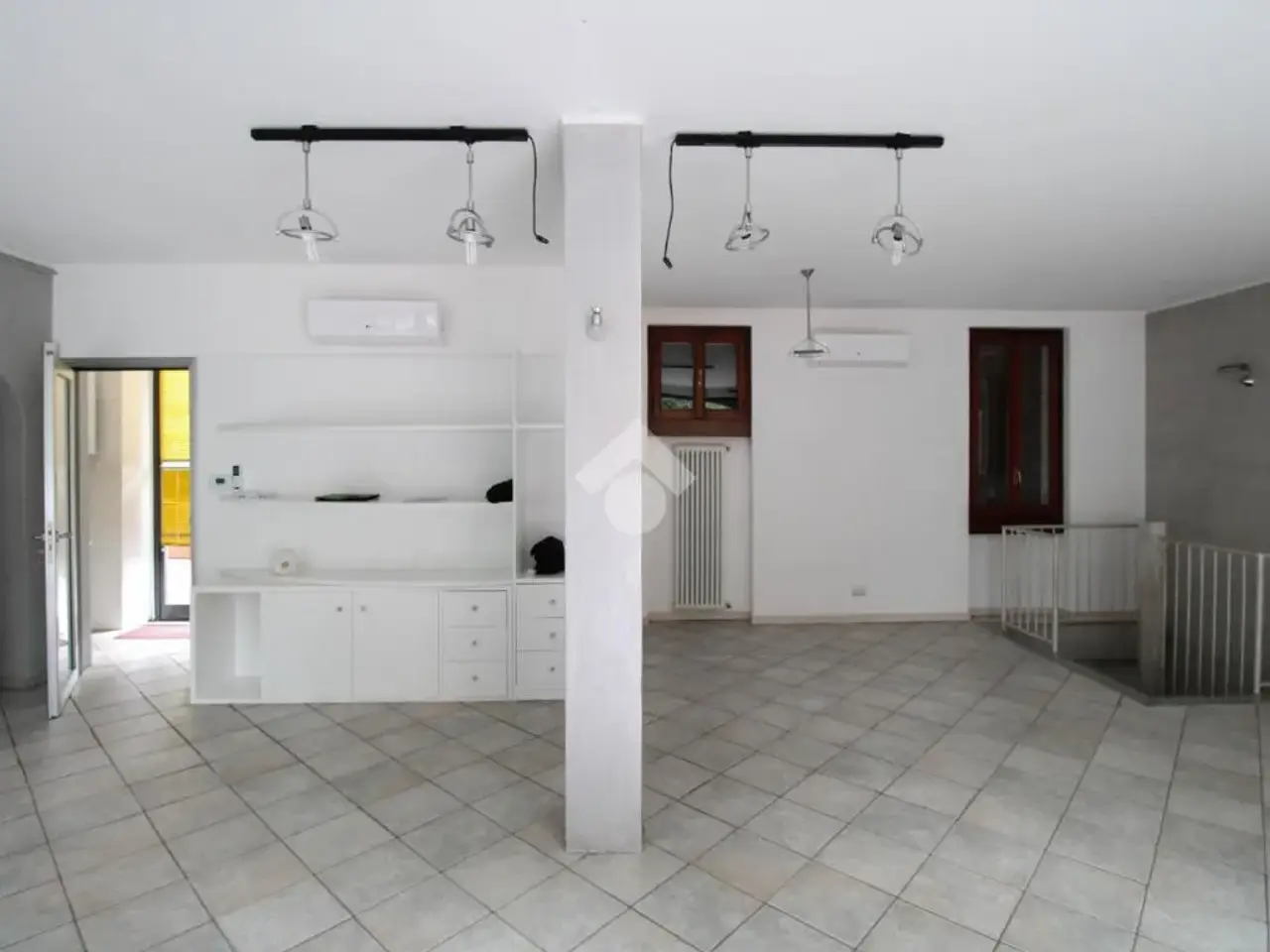 Negozio in Via Giuseppe Mazzini 52, Vimercate, {3} - Foto 2