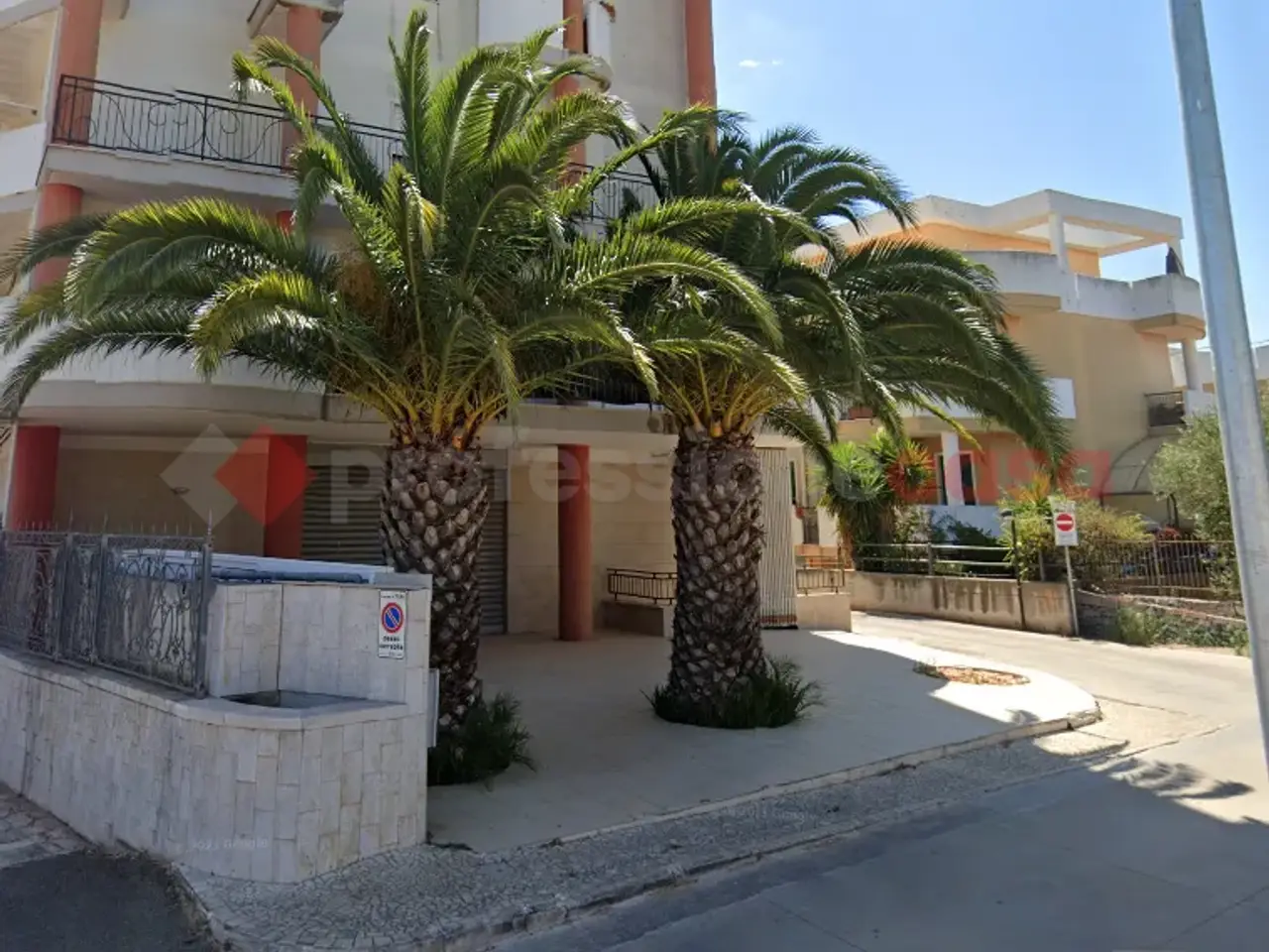 Magazzino in Via Conversano ., Turi, {3} - Foto 2
