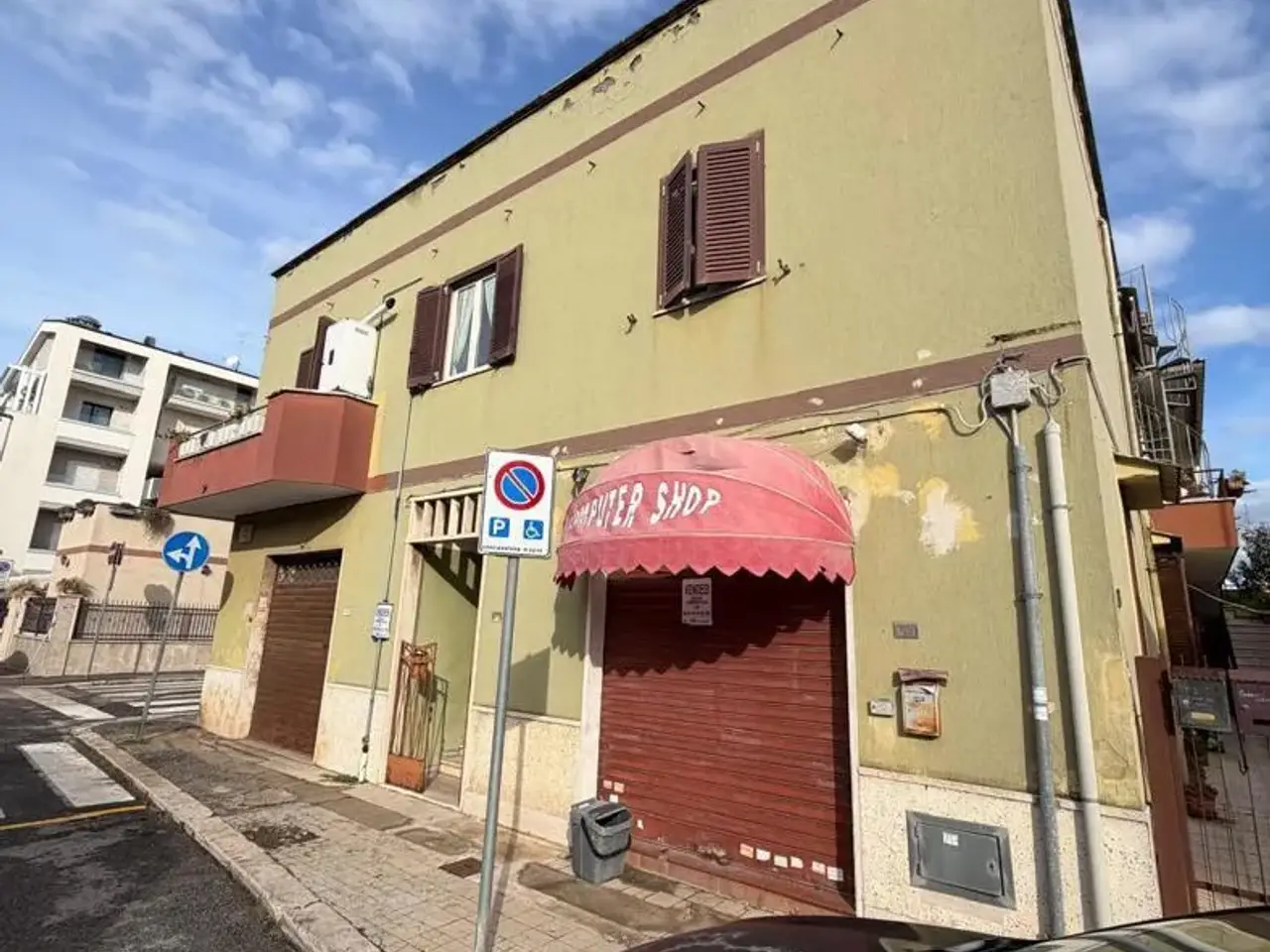 Palazzina commerciale in Via Piave 48, Aprilia, {3} - Foto 2