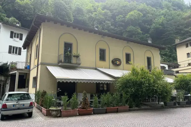 Vierzimmerwohnung in Corso Pratogiano 28, Chiavenna - Foto 1