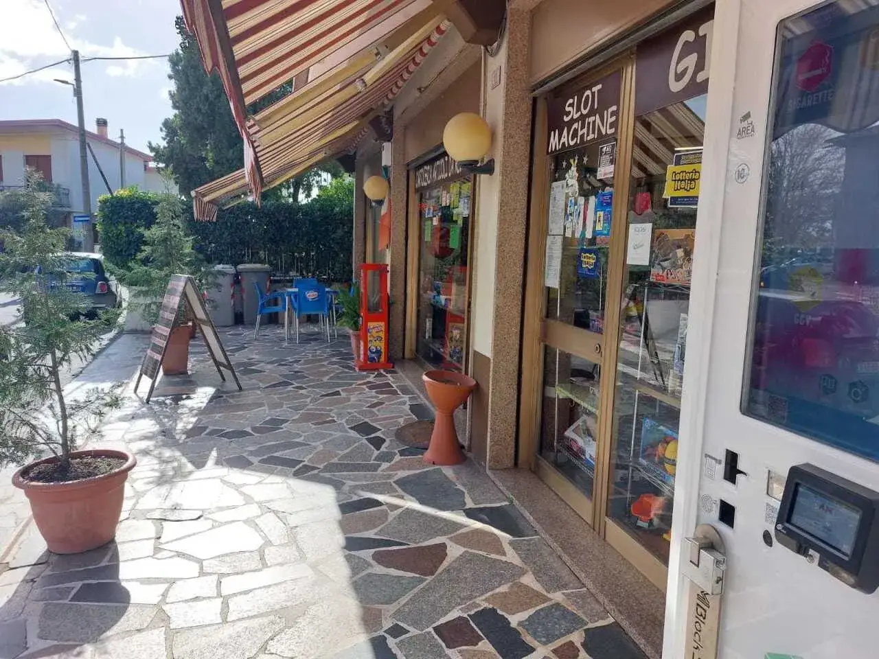 Tabaccheria in Via della Pace 24, Castelnuovo Magra, {3} - Foto 2