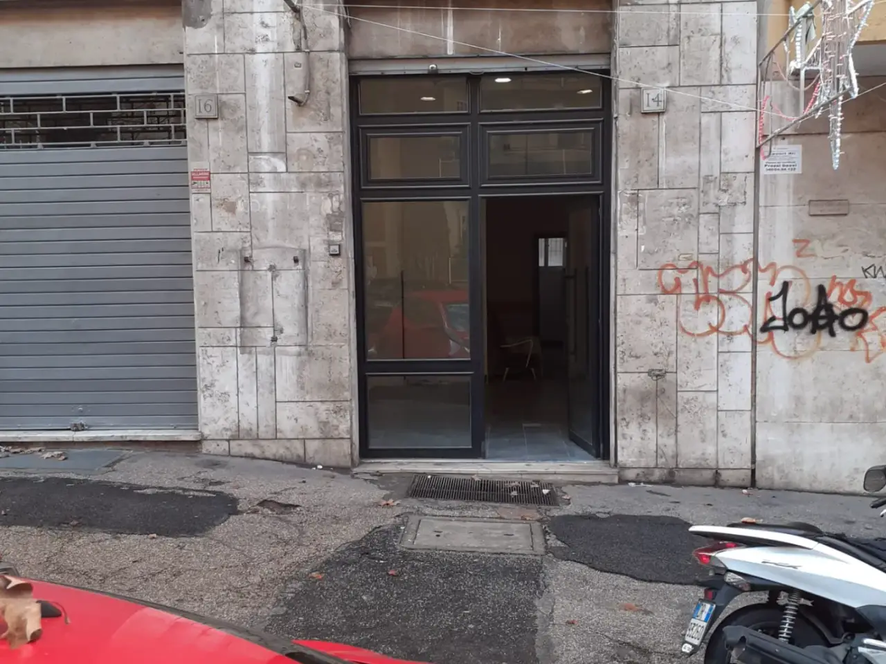 Negozio in Via Valsugana 14, Roma, {3} - Foto 2