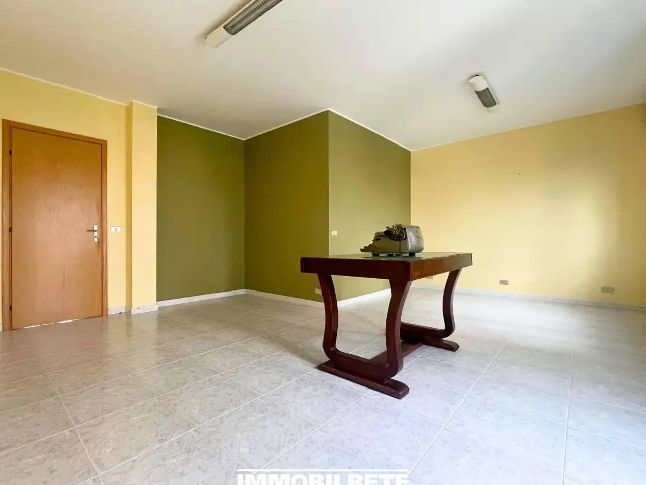 Ufficio in Via Sant'Agostino, Altamura, {3} - Foto 1