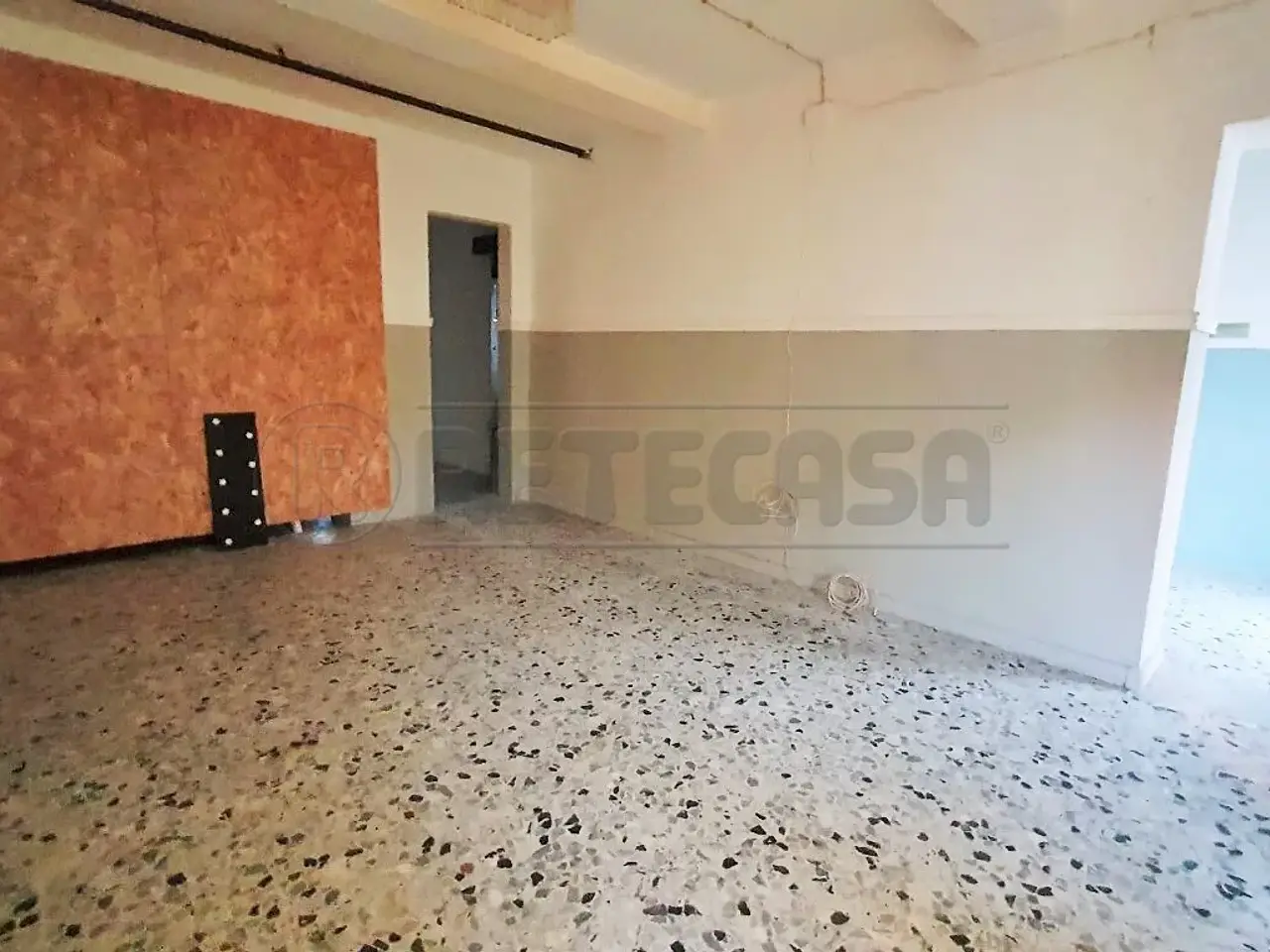 Palazzina commerciale in Corso Giuseppe Garibaldi 178, Viareggio, {3} - Foto 1