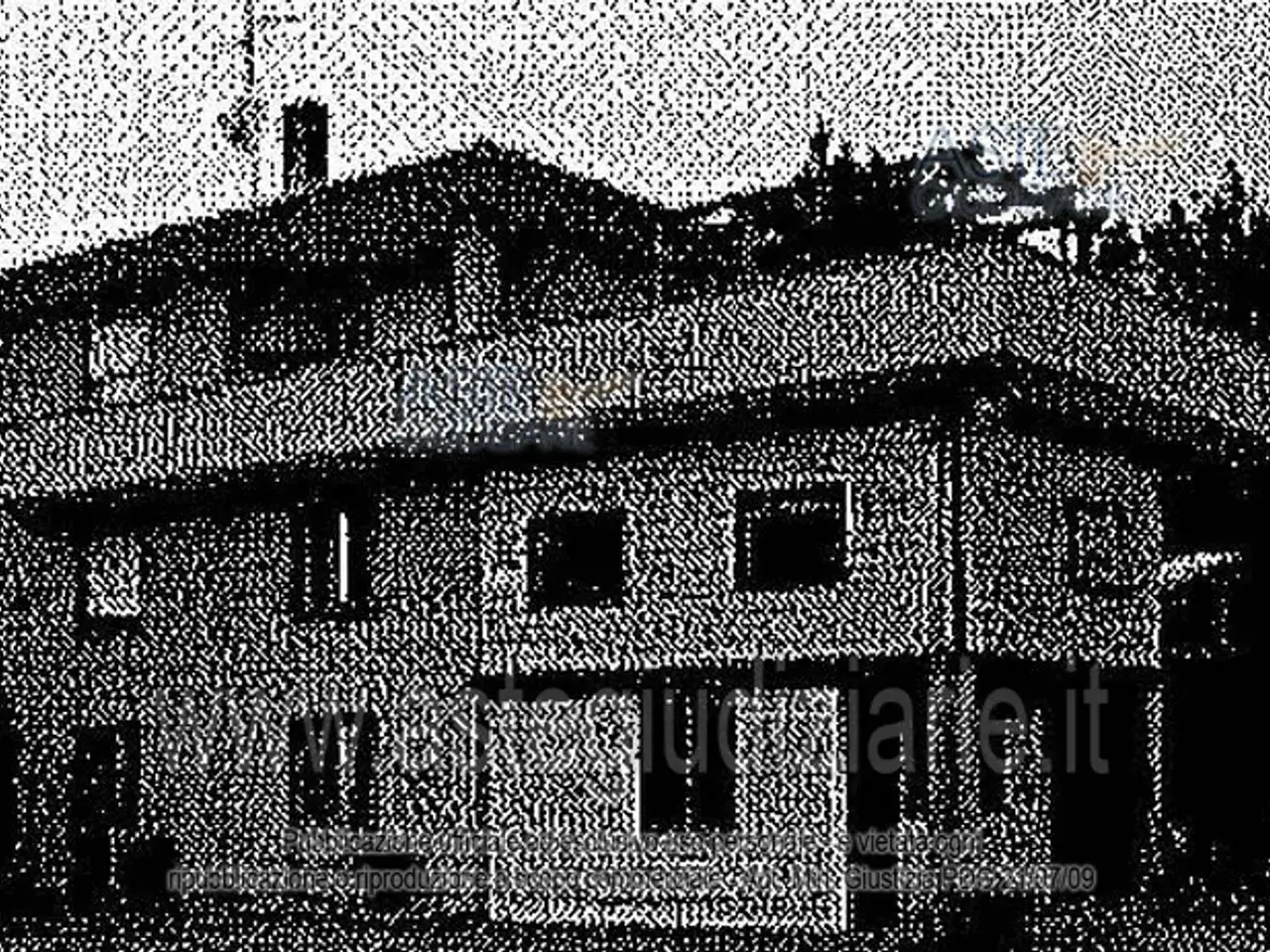 Fabbricato misto in Via XXV Aprile, 6, 13836 Cossato Bi, Italia 6, Cossato, {3} - Foto 1