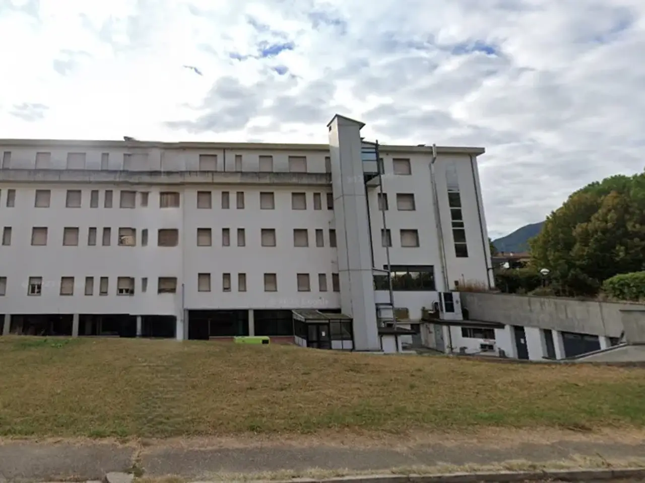 Palazzina commerciale in Via Porrettana Sud 36, Marzabotto, {3} - Foto 2