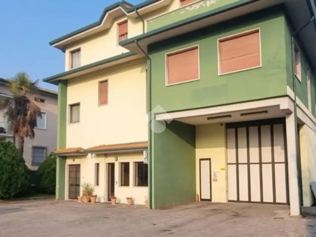 Palazzina commerciale in Via Quinzano 37, Castel Mella, {3} - Foto 2