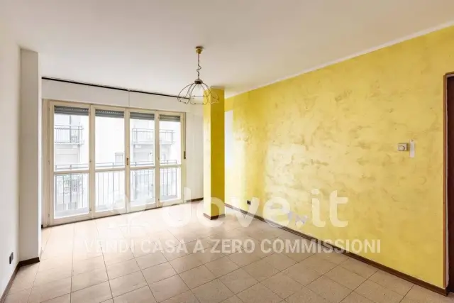 Dreizimmerwohnung in Via Cairoli 14, Luino - Foto 1