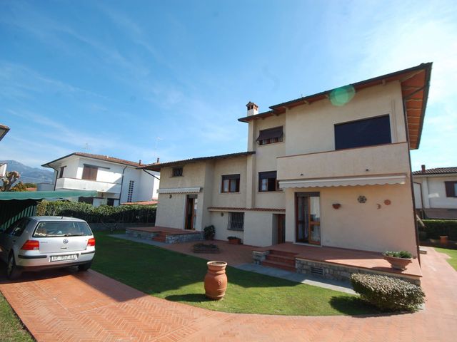 Detached house in Via Leonardo da Vinci, Pietrasanta - Photo 1