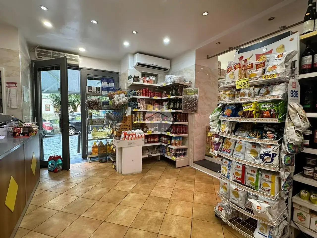 Negozio in Via Forcella 20, Napoli, {3} - Foto 2