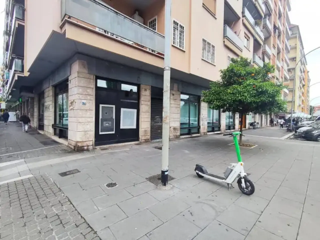 Negozio in Viale Partenope, Roma, {3} - Foto 1
