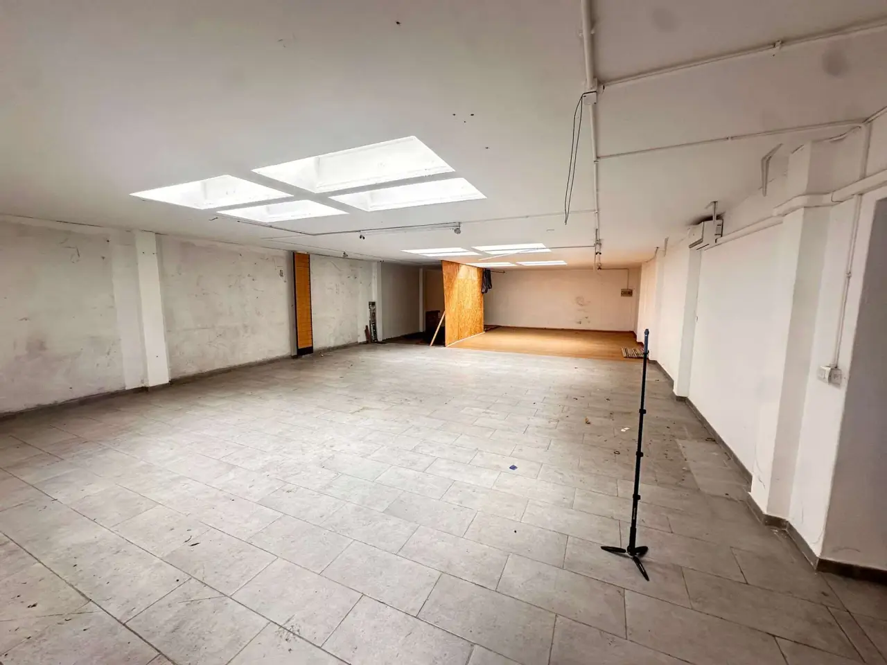 Magazzino in Via Dante  30, Erba, {3} - Foto 2