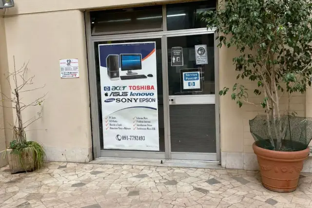 Negozio in Via del Bersagliere, Palermo - Foto 1