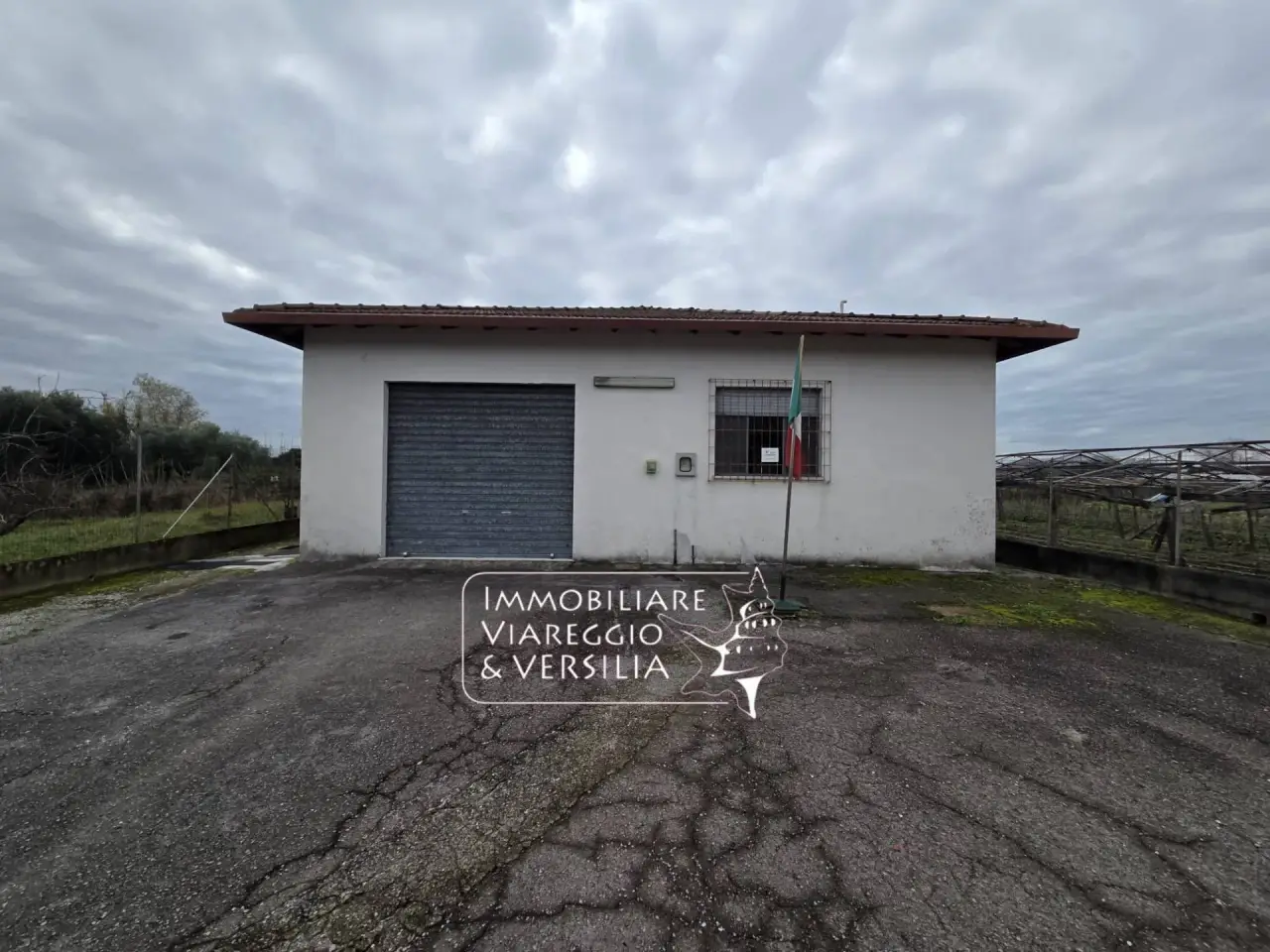 Magazzino in Via Sarzanese, Massarosa, {3} - Foto 2
