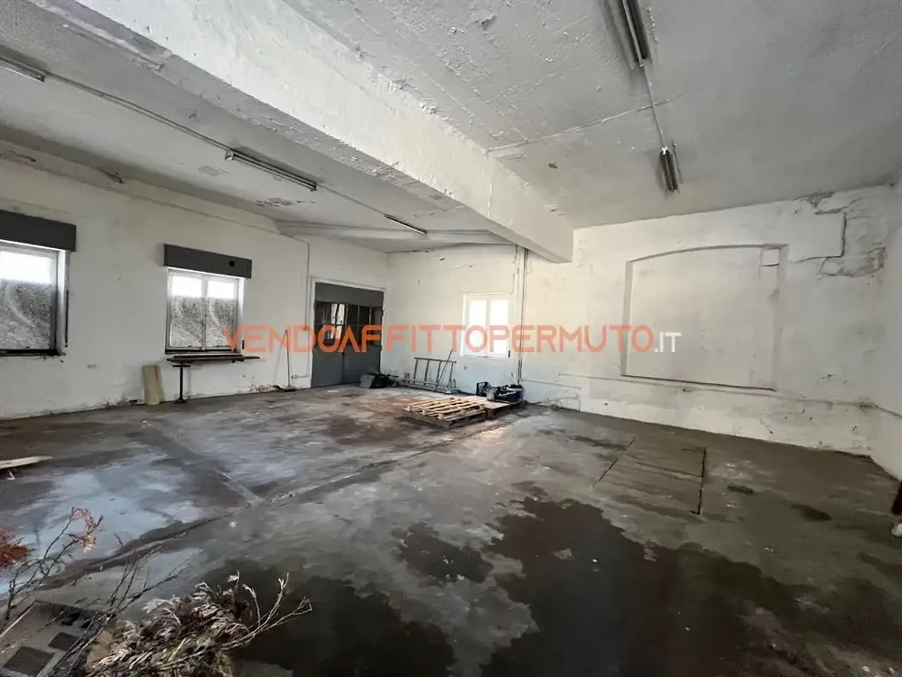 Magazzino in Via Donizetti 6, Romano Di Lombardia, {3} - Foto 2