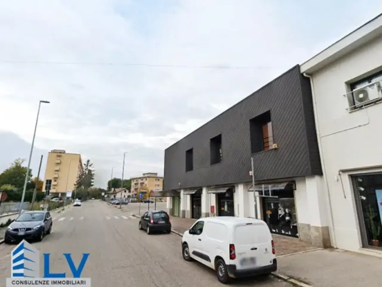 Negozio in Via Po, Frosinone, {3} - Foto 2
