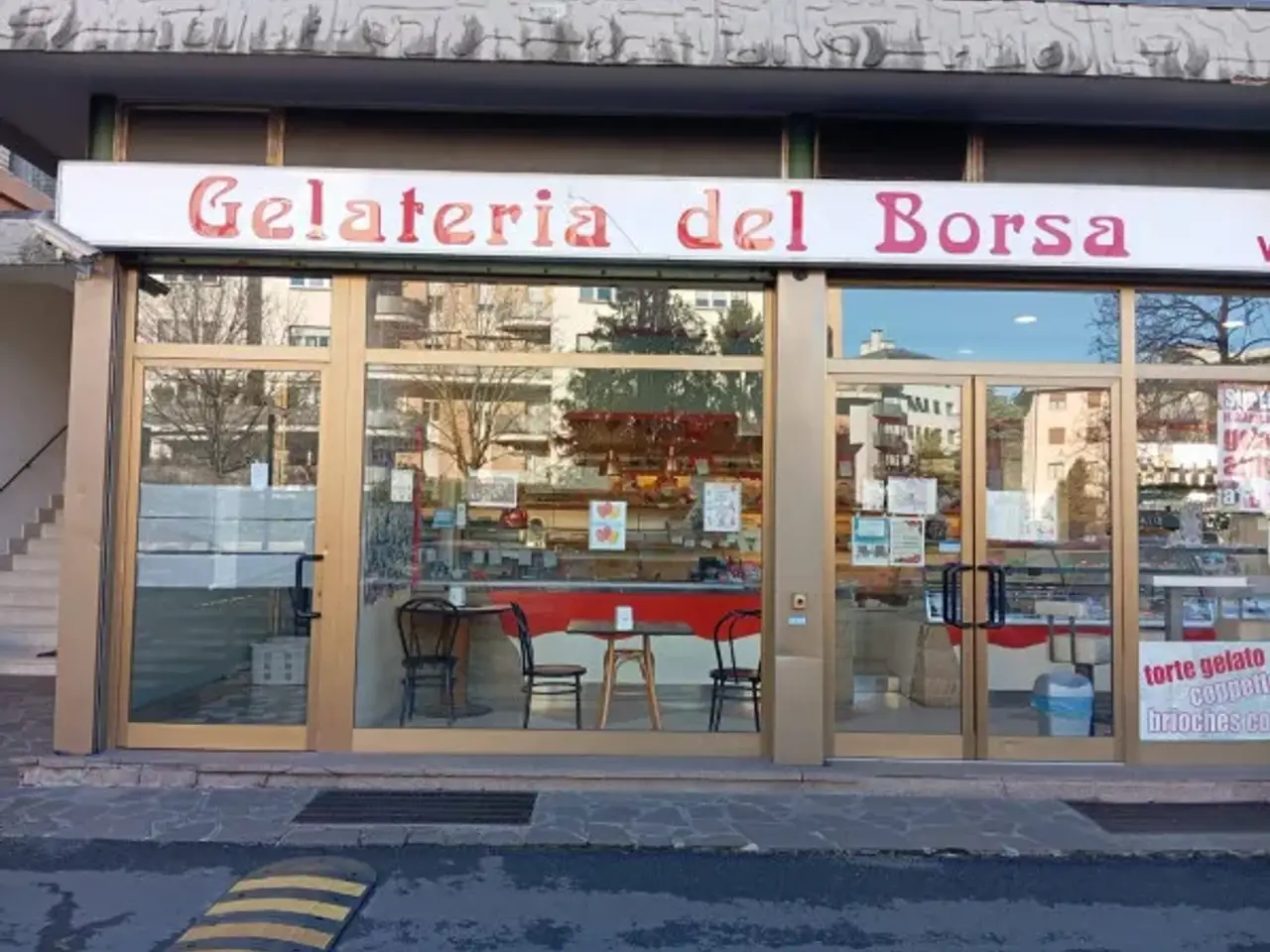 Gelateria in Via Giosuè Carducci 15, Bergamo, {3} - Foto 1