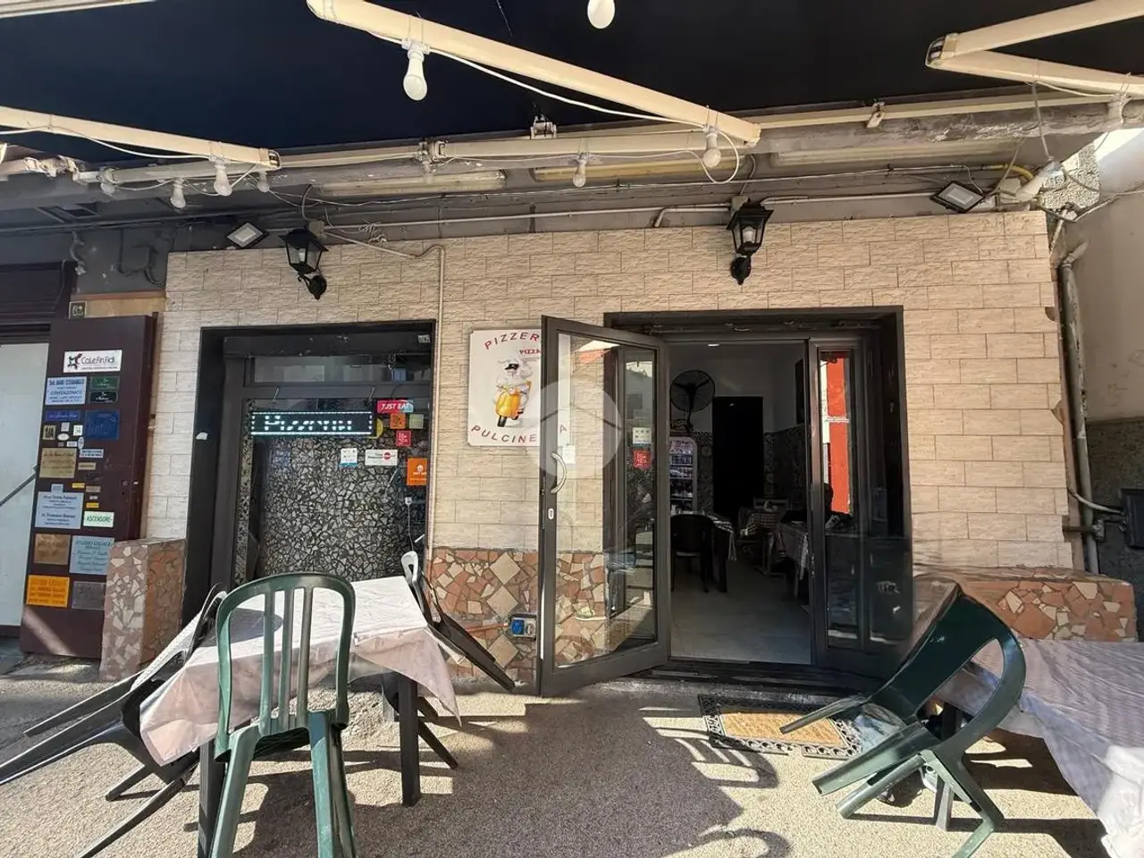 Negozio in Via Cumana 58, Napoli, {3} - Foto 1